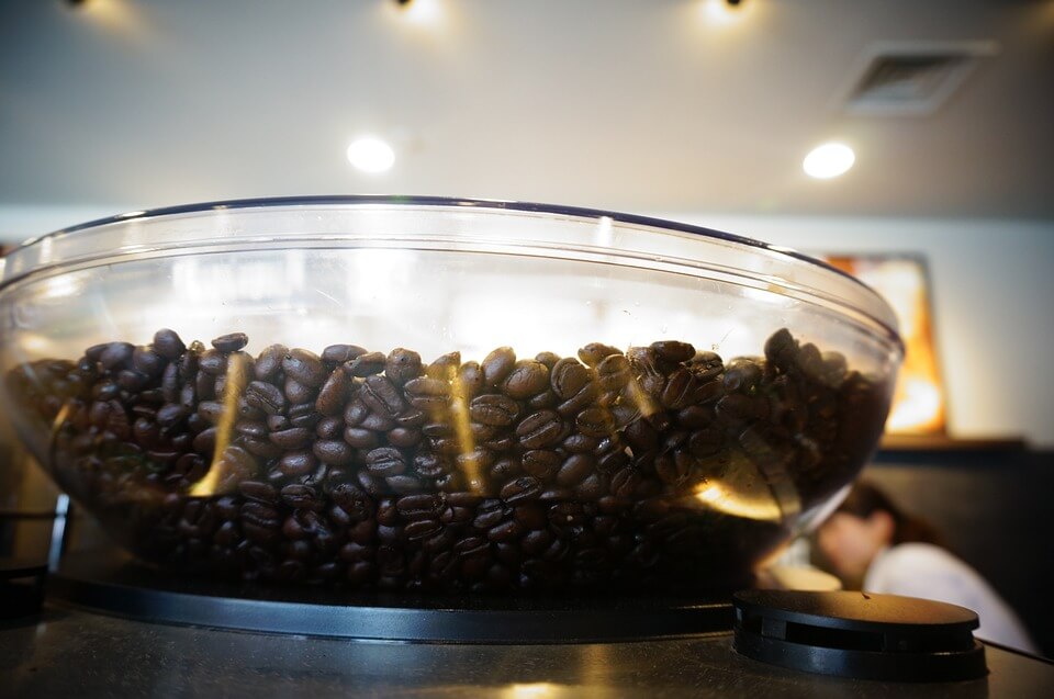Granos de café. Descubre los beneficios del café. Serriver.es
